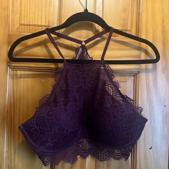 Victoria's Secret Eyelash Lace High Neck Bra - Picture 2 of 3